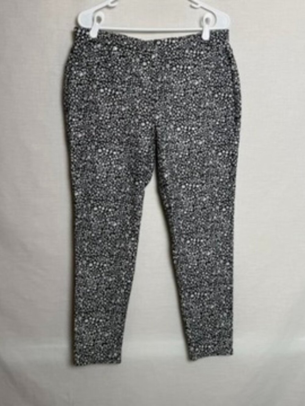 Michael Kors Women's Pants Size L Black White Floral Print Slim Ankle Stretch
